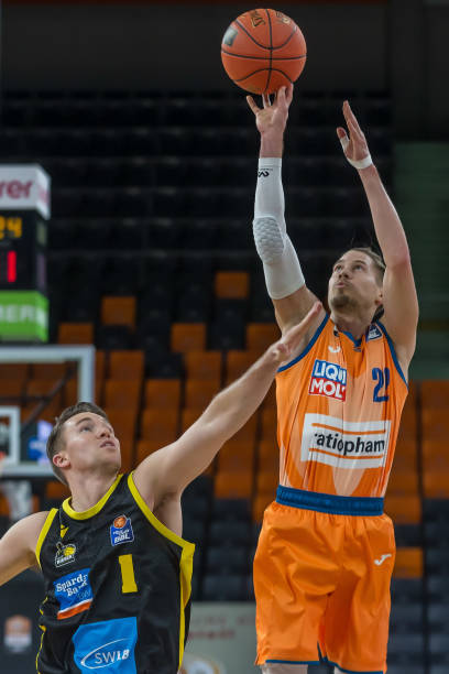 对国足无疑 对国足无疑